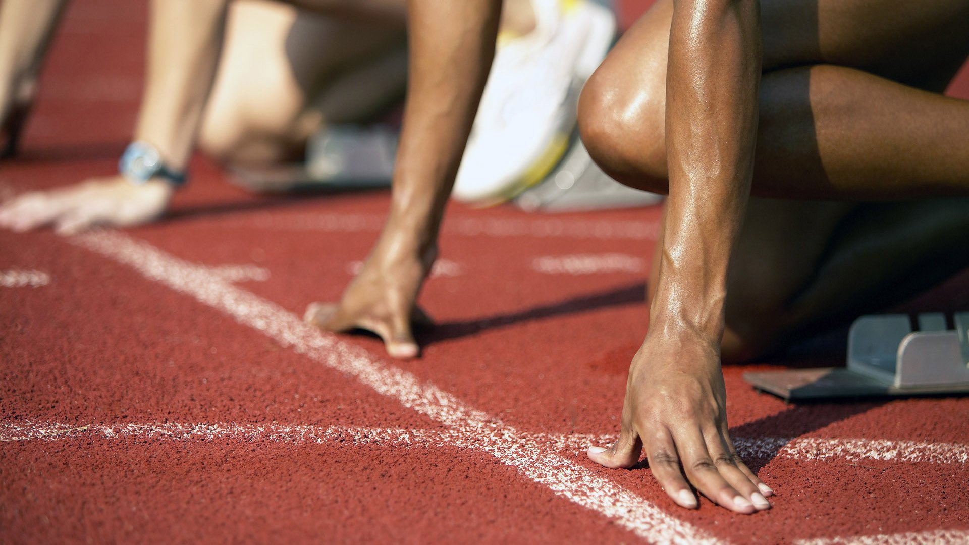 开云kaiyun-_挑战极限：运动员突破自我纪录的瞬间_，极限运动 挑战